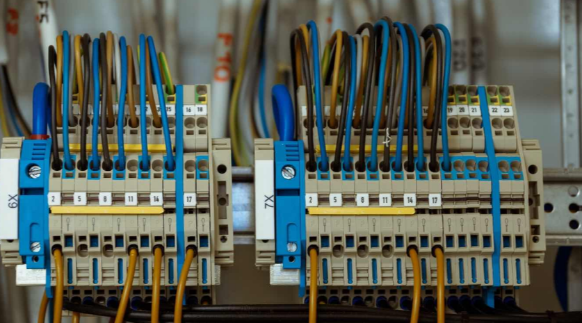 How Power Switch Boards Improve Electrical Safety and Distribution Efficiency